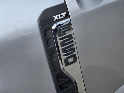 Used 2024 Ford F250 XLT image 14