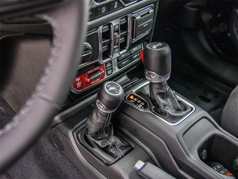 New 2026 Jeep Wrangler Unlimited Rubicon w/ Safety Group image 30