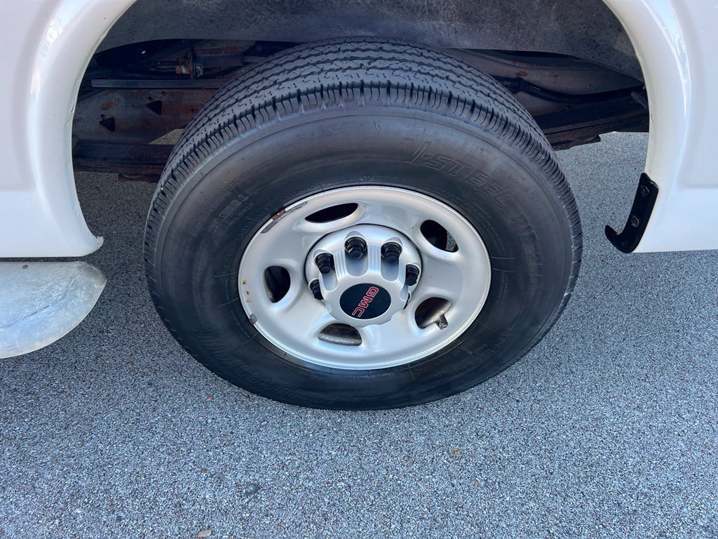 Used 2019 GMC Savana 2500 w/ Driver Convenience Package RWD image 14