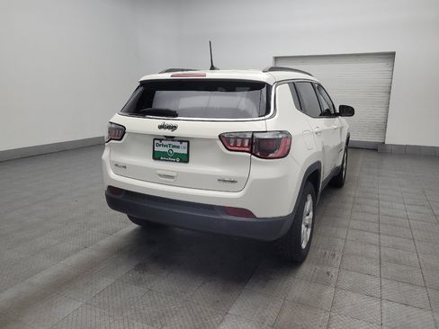 Used 2018 Jeep Compass Latitude w/ Popular Equipment Group AWD/4WD image 9