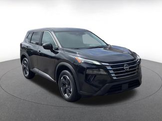 Used 2025 Nissan Rogue SV FWD video 2
