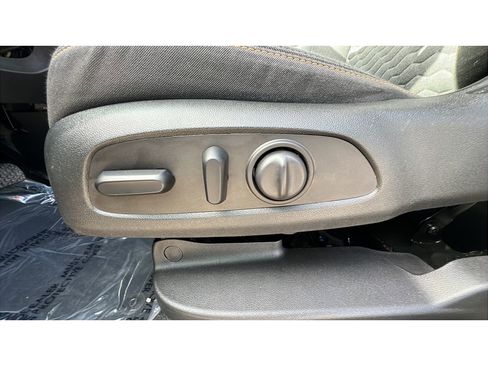Certified 2020 Chevrolet Equinox LT FWD image 25