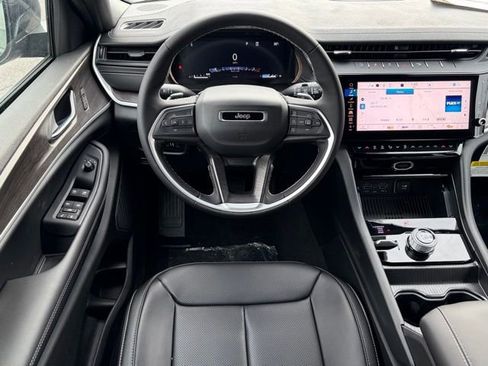 New 2026 Jeep Grand Cherokee Limited image 38