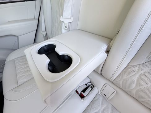 Used 2021 Buick Envision Avenir image 16