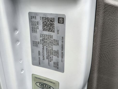 New 2025 GMC Savana 2500 w/ Driver Convenience Package image 30