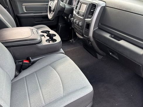 Used 2024 RAM 1500 Classic SLT AWD/4WD image 16