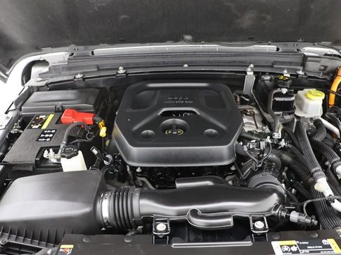 Used 2023 Jeep Wrangler Unlimited w/ Cold Weather Group image 28