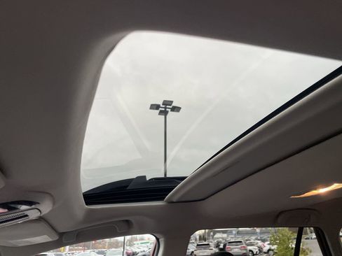 Certified 2022 Subaru Outback Limited image 10