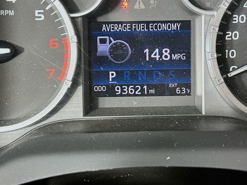 Used 2016 Toyota Tundra Limited image 18