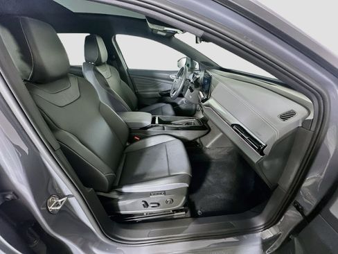 Used 2023 Volkswagen ID.4 S RWD image 33