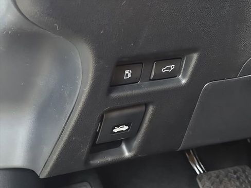 New 2026 Lexus UX 300h AWD image 18