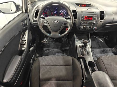 Used 2016 Kia Forte LX FWD image 4