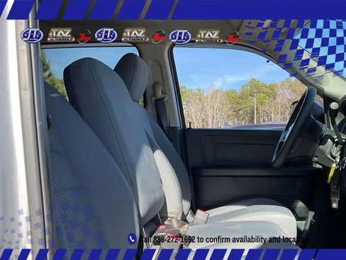 Used 2018 RAM 2500 Tradesman w/ Chrome Appearance Group image 5