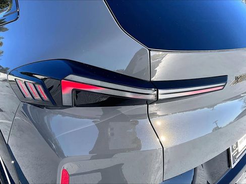 Used 2025 BMW XM image 28