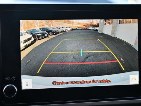 Used 2025 Toyota Camry LE image 19