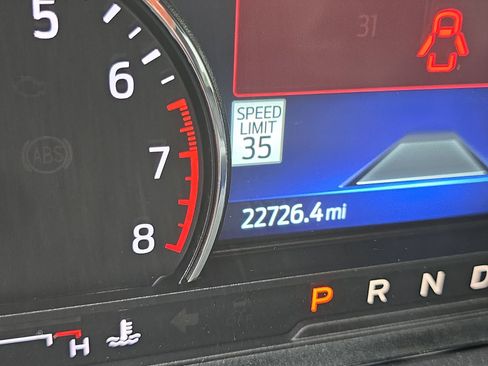 Used 2023 Ford Explorer Limited w/ Limited Technology Package RWD image 15