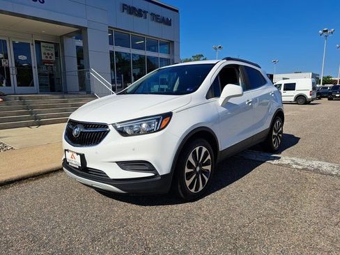 Used 2021 Buick Encore Preferred w/ Safety Package II FWD image 2