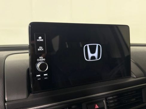 Used 2025 Honda Pilot Touring image 20