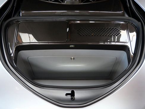 Used 2020 McLaren Speedtail RWD image 26
