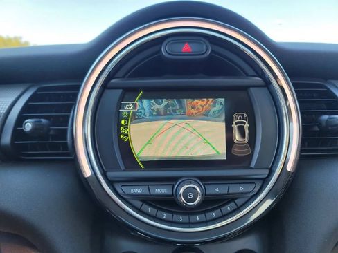 Used 2018 MINI Cooper 2-Door Hardtop FWD image 21