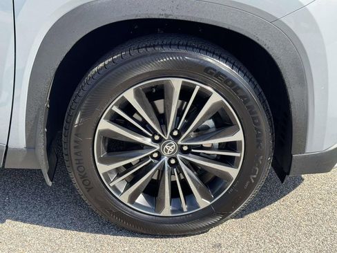 Used 2025 Toyota Grand Highlander AWD Hybrid image 27