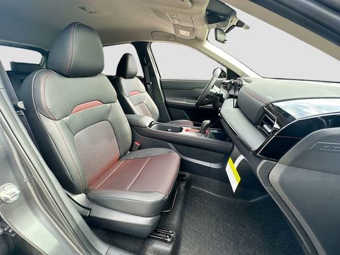 New 2026 Nissan Kicks SR image 27