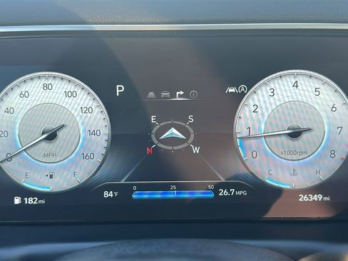 Used 2024 Hyundai Tucson Limited FWD image 2