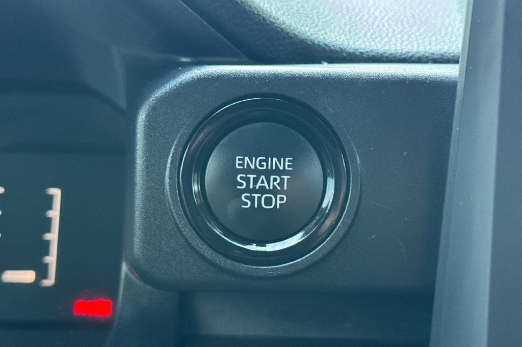 Certified 2026 Toyota Tacoma SR5 AWD/4WD image 20