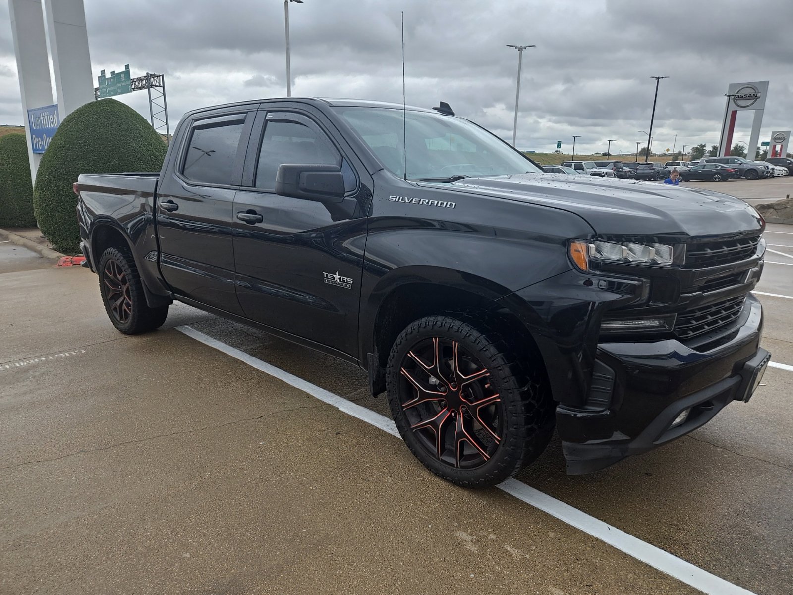 Used 2021 Chevrolet Silverado 1500 RST w/ Bed Protection Package RWD image 3