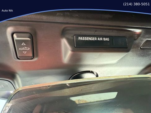 Used 2017 Chevrolet Camaro LT image 31