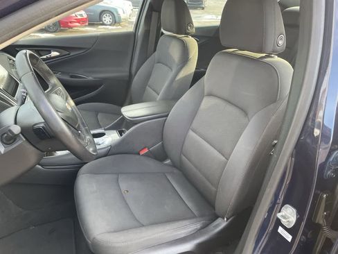 Used 2016 Chevrolet Malibu LT image 12