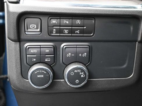 Used 2025 Chevrolet Tahoe LS image 7