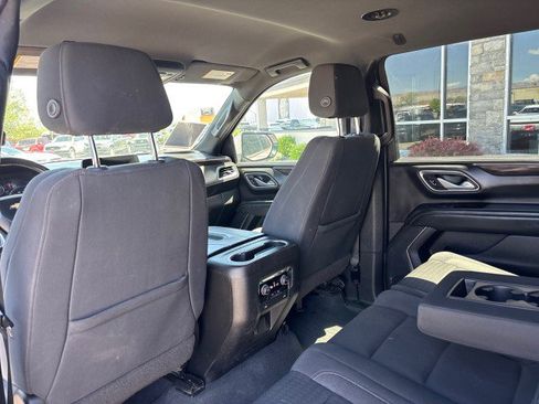 Used 2022 Chevrolet Suburban LS image 28
