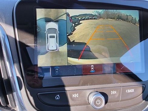 Used 2018 Chevrolet Equinox Premier image 27