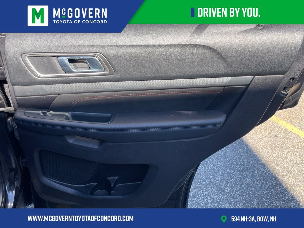 Used 2019 Ford Explorer XLT w/ Equipment Group 202A AWD/4WD image 22