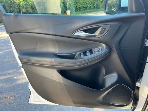 Used 2025 Buick Encore GX Preferred image 20