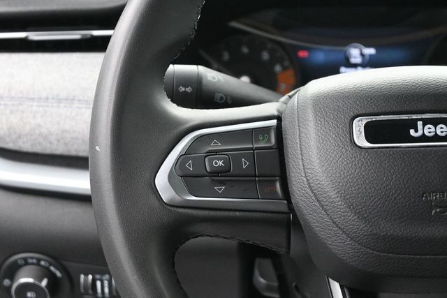 Used 2024 Jeep Compass Latitude AWD/4WD image 28