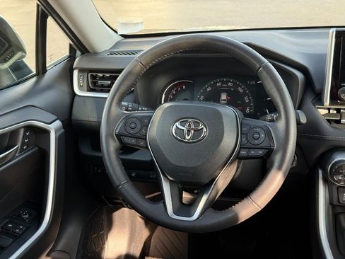 Used 2023 Toyota RAV4 XLE Premium AWD/4WD image 15