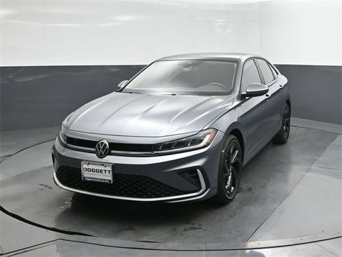 New 2026 Volkswagen Jetta SE image 30