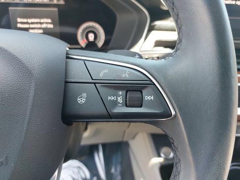 Used 2023 Audi A4 2.0T allroad Premium Plus w/ Premium Plus Package AWD/4WD image 18