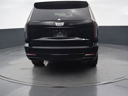 Certified 2026 Cadillac Escalade Platinum Sport w/ LPO, ONYX Package AWD/4WD image 5