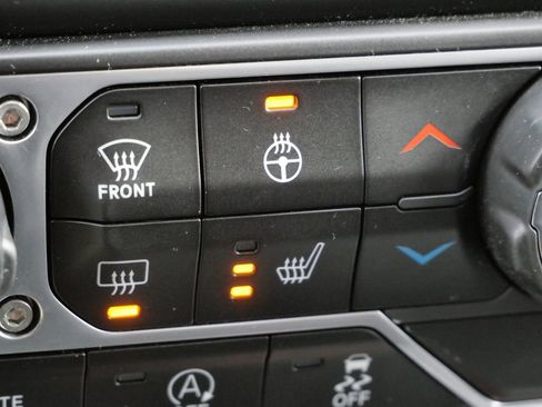 Used 2021 Jeep Gladiator Sport image 45