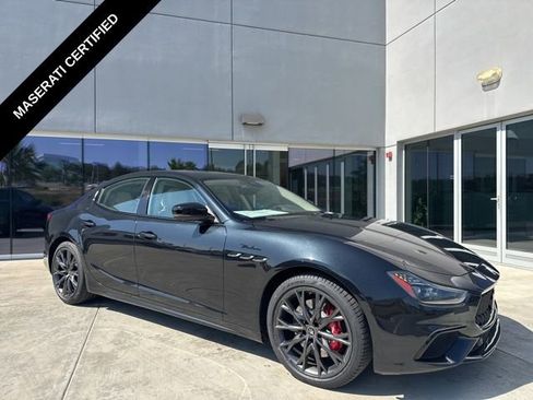 Used 2022 Maserati Ghibli Modena image 1