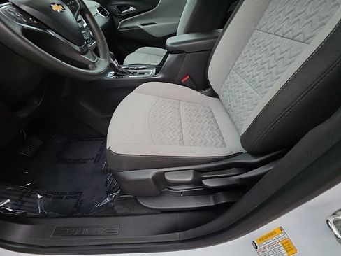 Certified 2024 Chevrolet Equinox LS FWD image 23