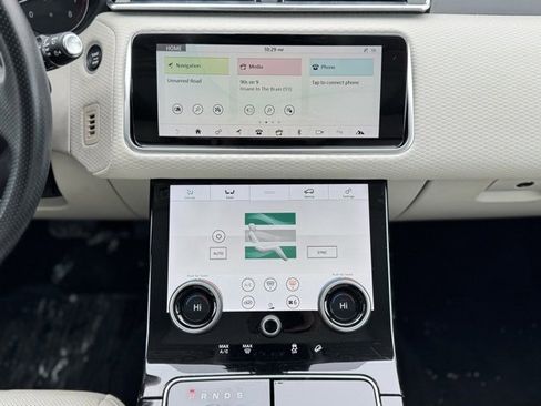 Used 2020 Land Rover Range Rover Velar S image 28