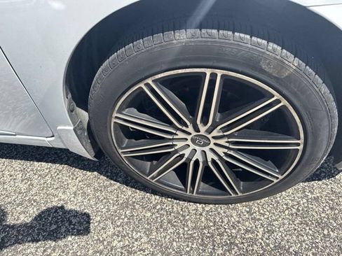 Used 2016 Nissan Sentra SV FWD image 10