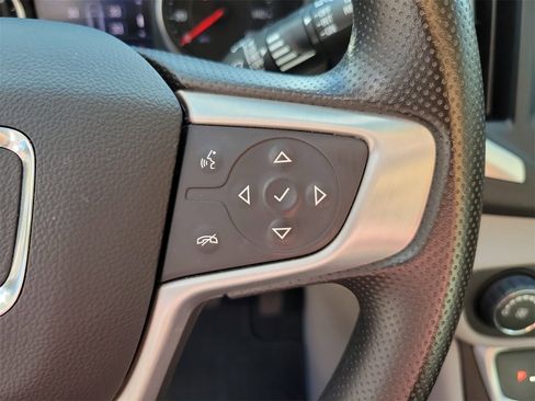 Used 2023 GMC Terrain SLE image 19