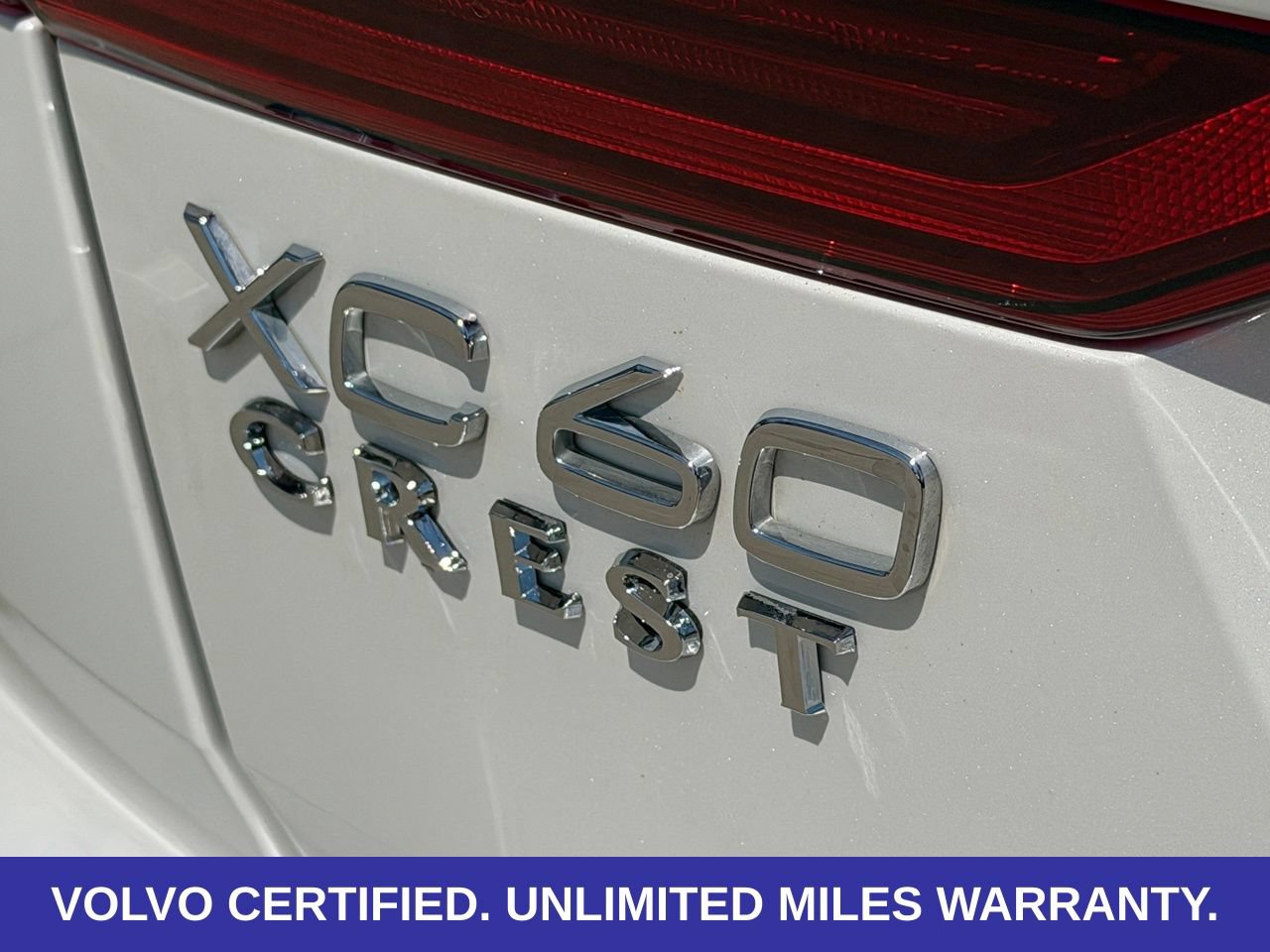 Certified 2026 Volvo XC60 B5 Plus AWD/4WD image 9