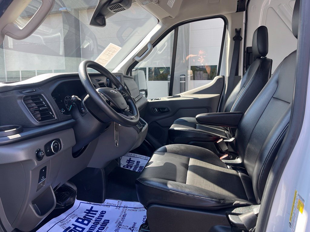 Used 2025 Ford Transit 250 148 Medium Roof RWD image 14