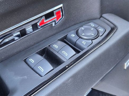 Used 2024 GMC Sierra 1500 AT4 w/ Technology Package image 12